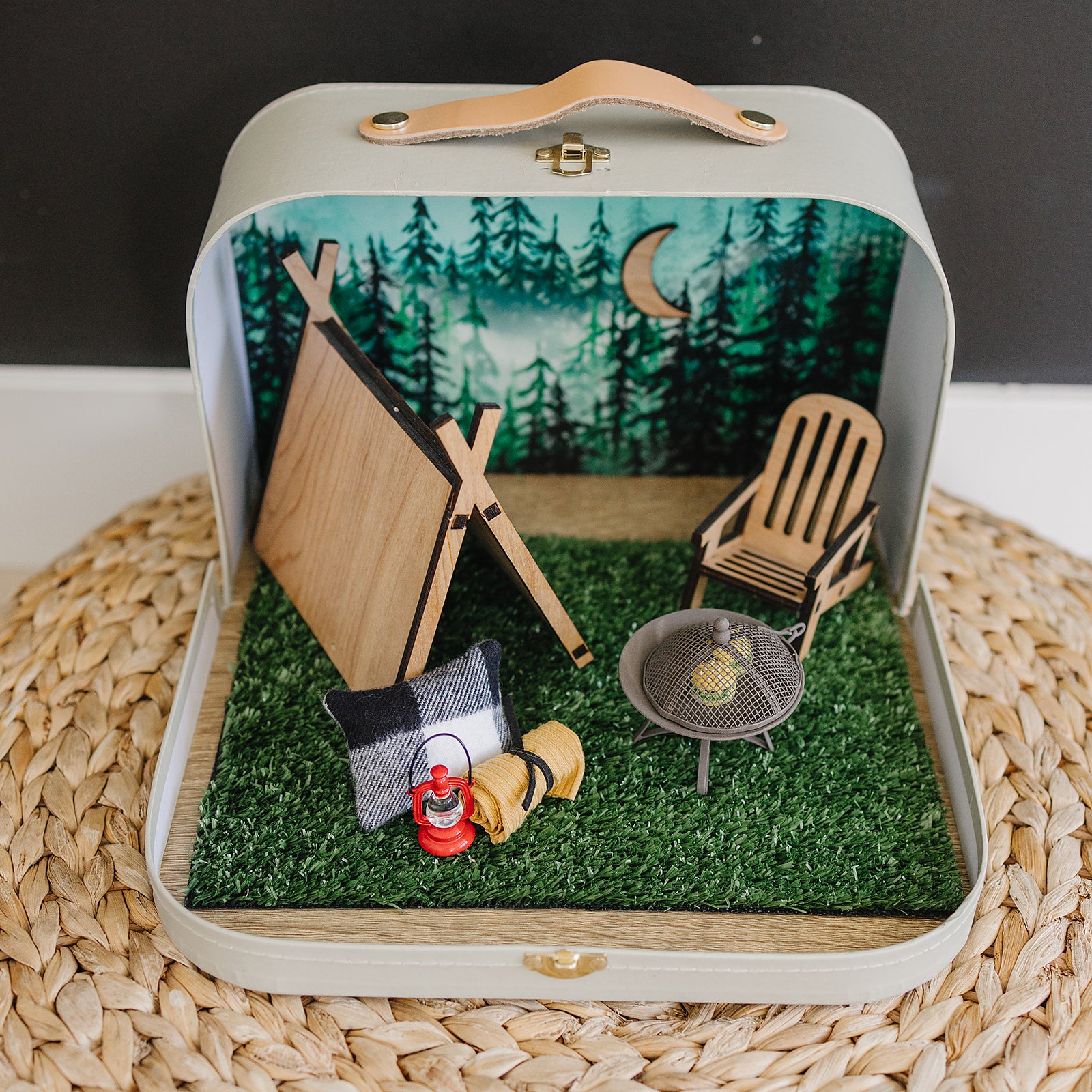 THE WASATCH - CAMPING THEMED SCENE